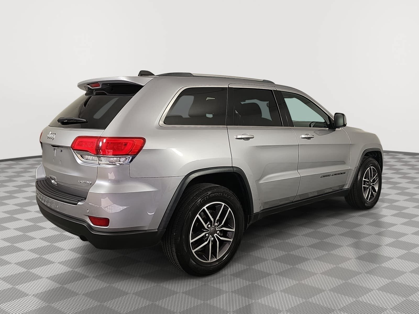 2019 Jeep Grand Cherokee Laredo E