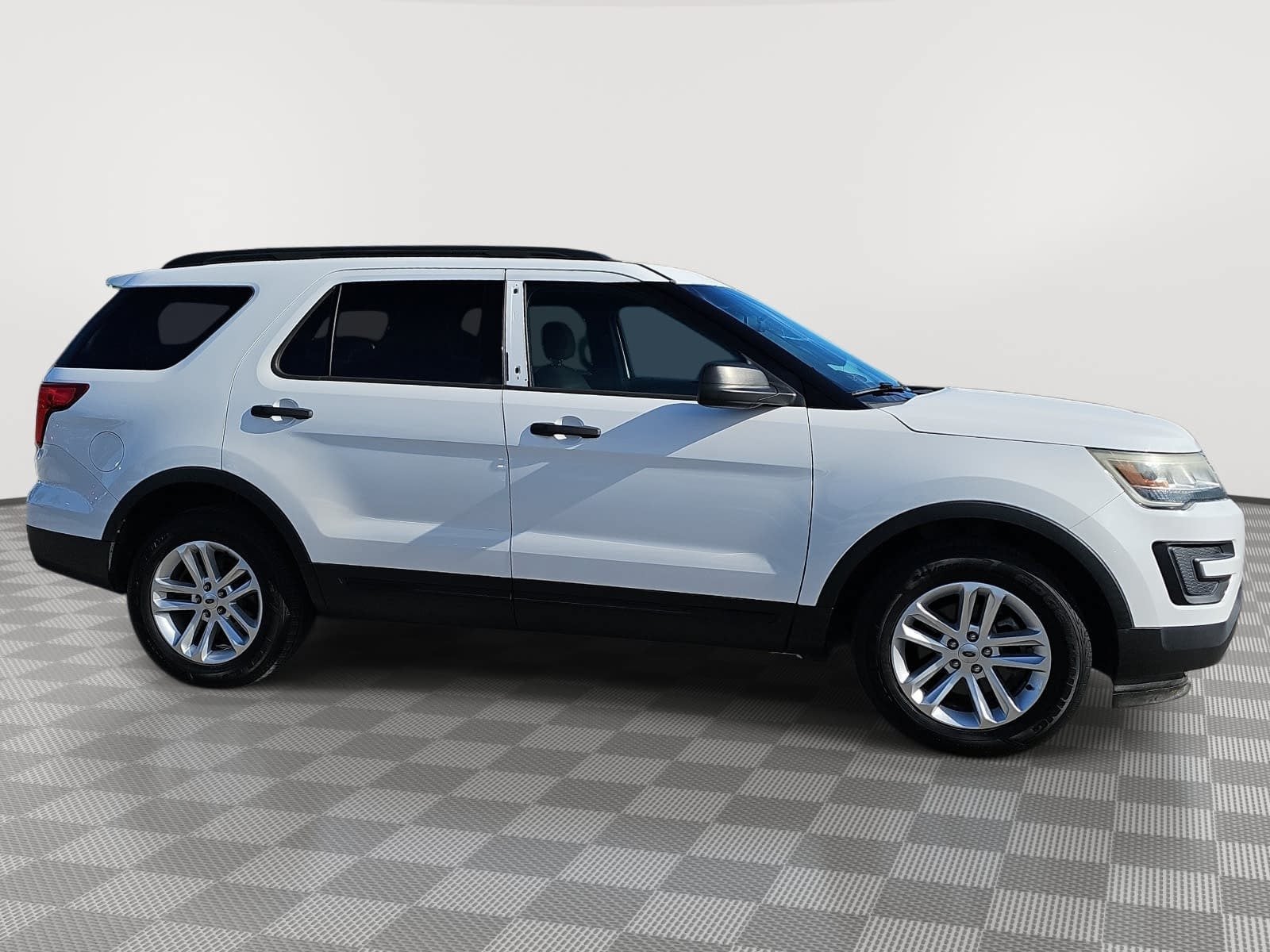 2017 Ford Explorer Base