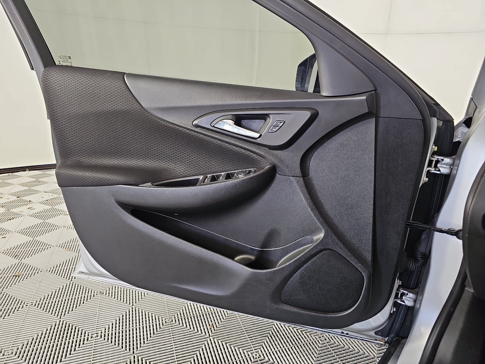 2017 Chevrolet Malibu LS 1FL