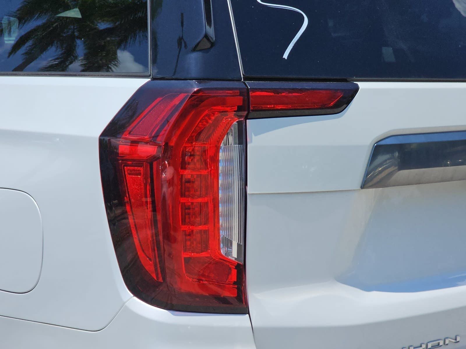 2021 GMC Yukon XL AT4
