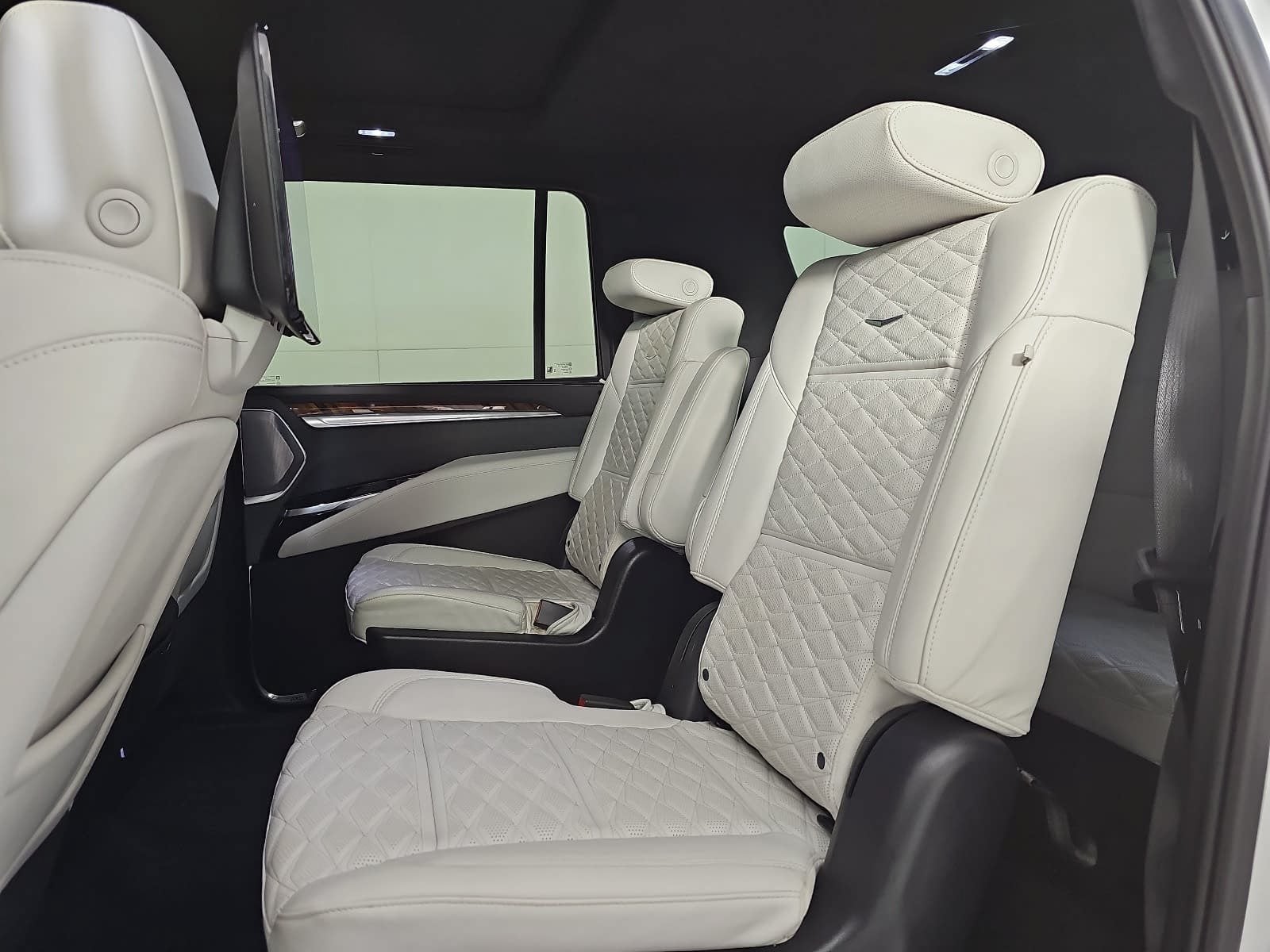 2025 Cadillac Escalade ESV Sport Platinum