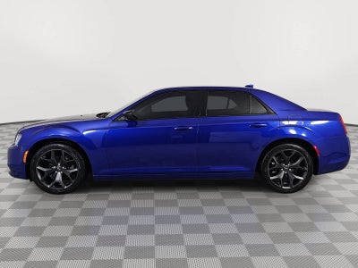 2021 Chrysler 300 Touring