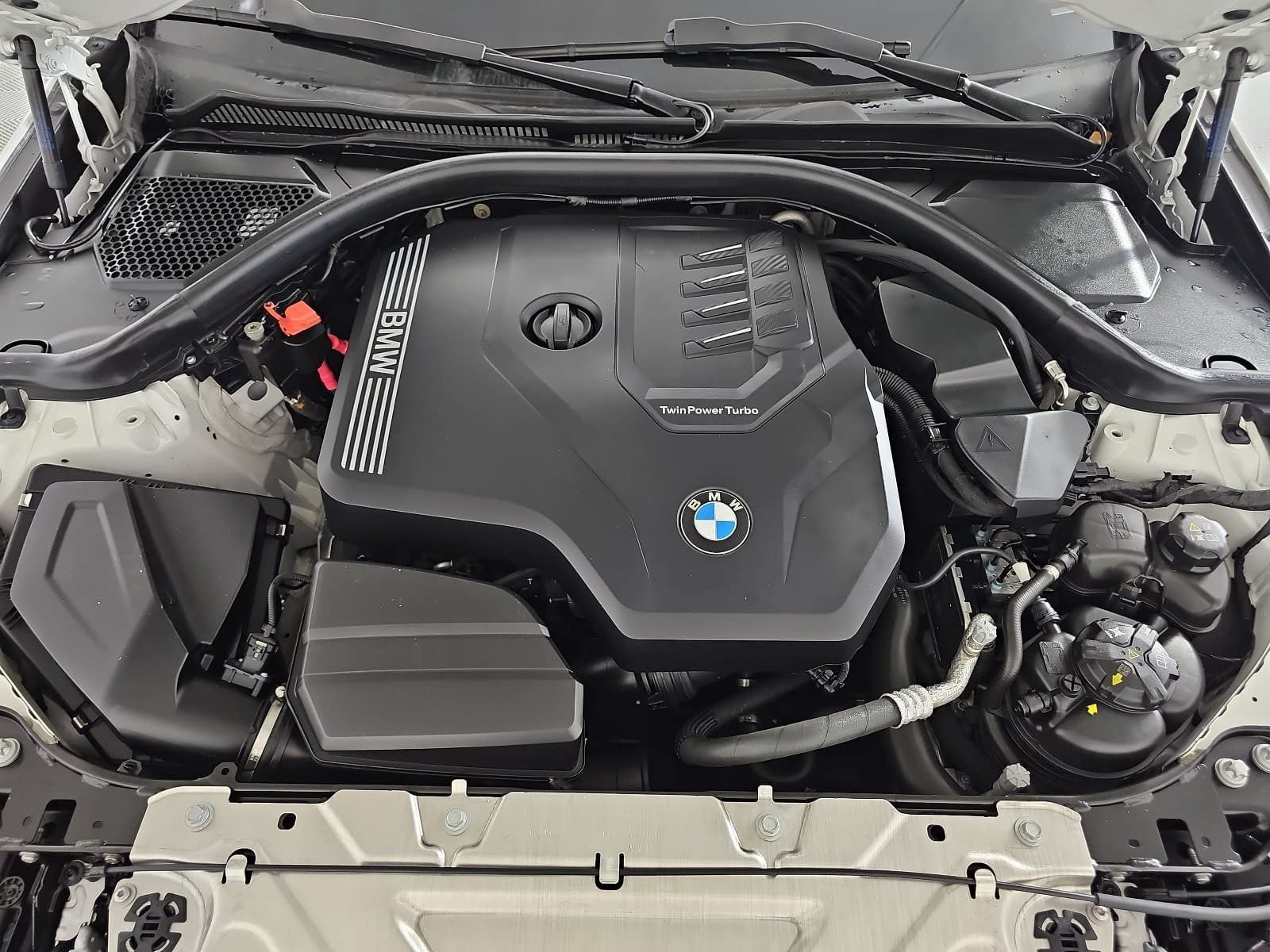 2024 BMW 3 Series 330i