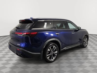 2023 INFINITI QX60 LUXE