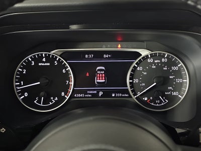 2024 Nissan Pathfinder SV