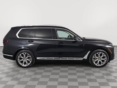 2025 BMW X7 xDrive40i