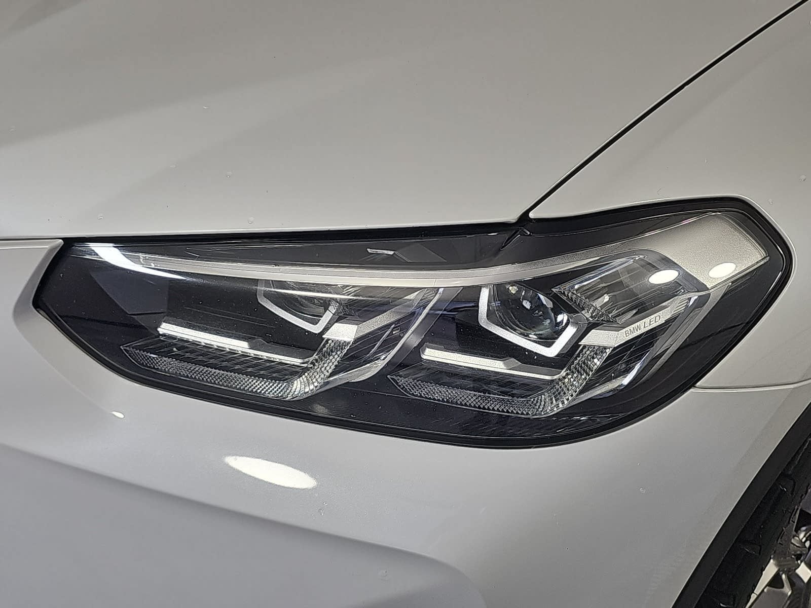 2022 BMW X4 xDrive30i