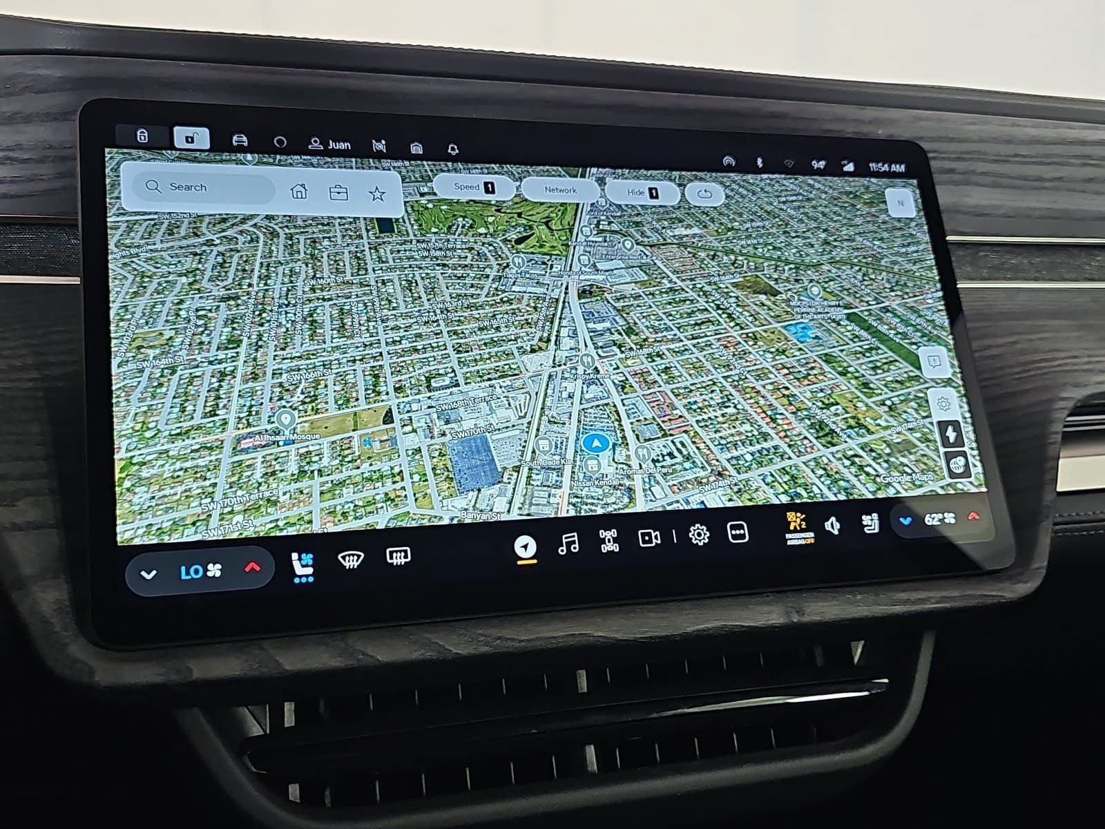 2024 Rivian R1S Adventure
