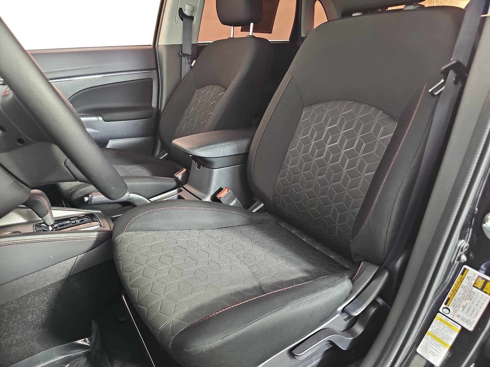 2026 Mitsubishi Outlander Sport 2.0 LE