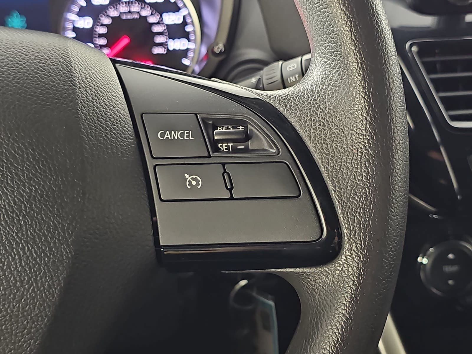 2023 Mitsubishi Eclipse Cross LE
