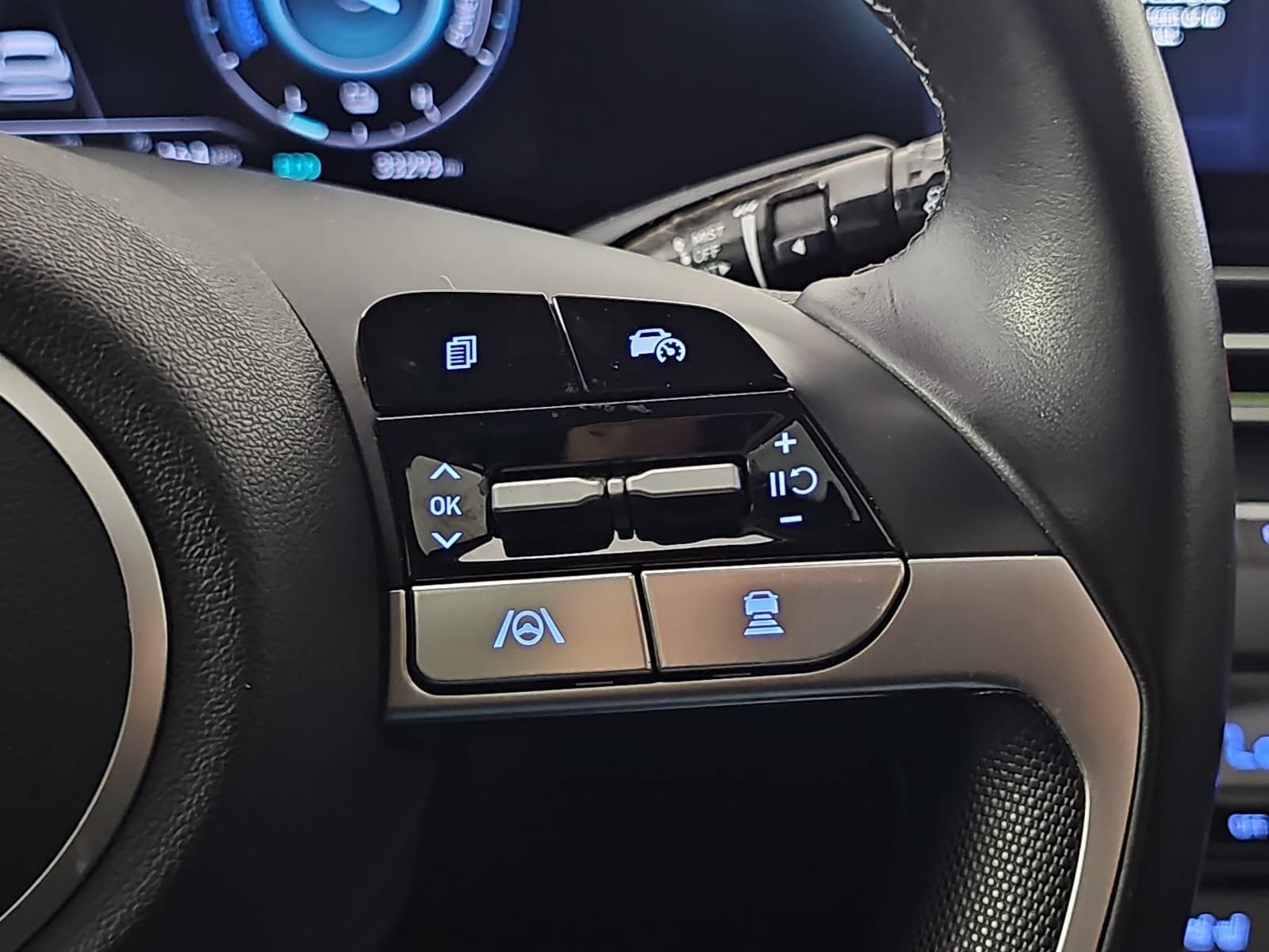 2024 Hyundai Elantra Hybrid Limited