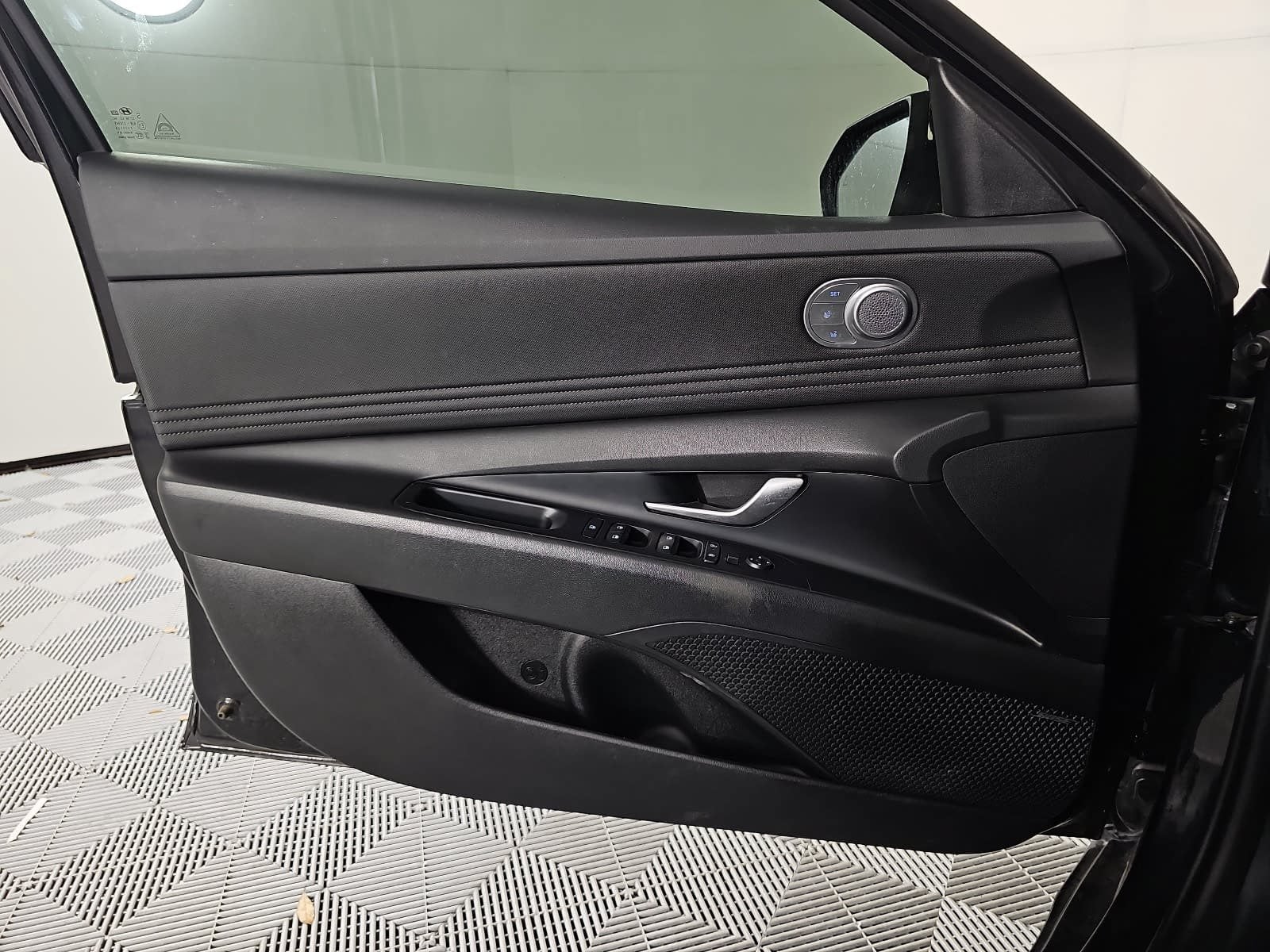 2024 Hyundai Elantra Hybrid Limited