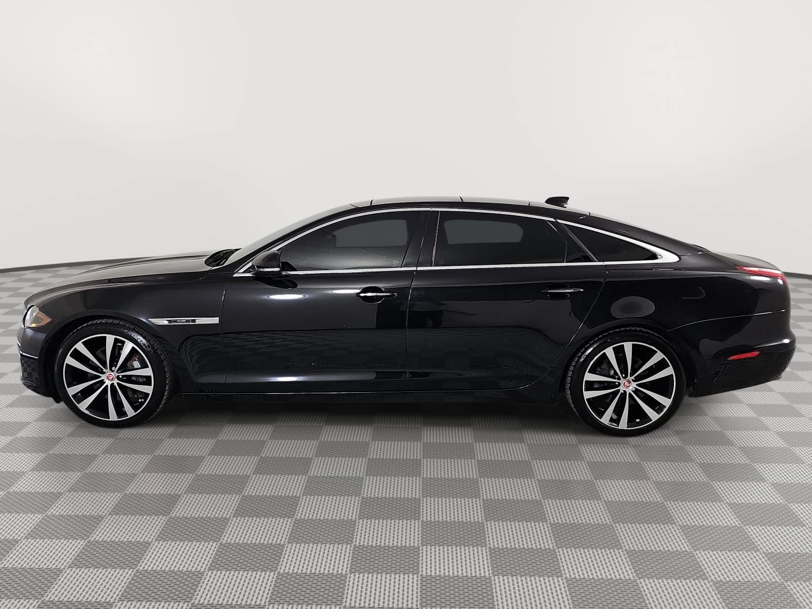 2019 Jaguar XJ Supercharged