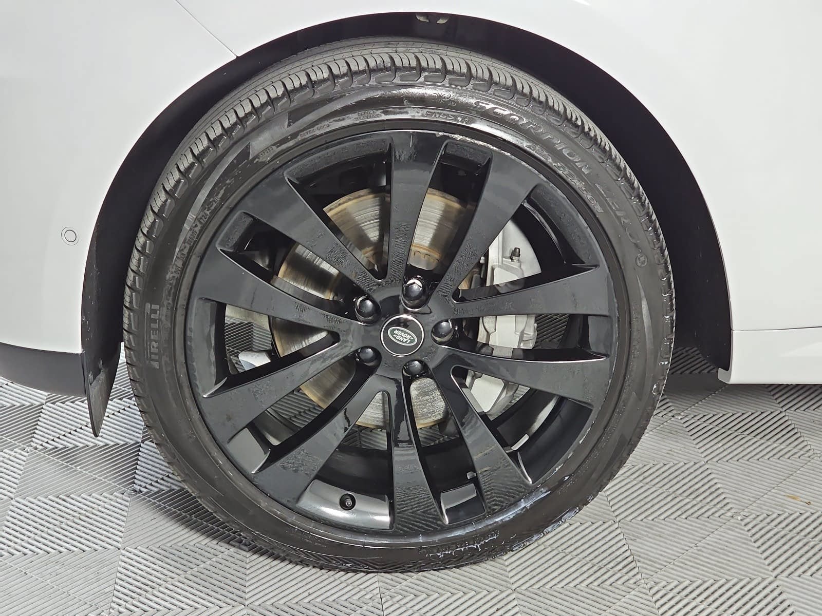 2024 Land Rover Range Rover Sport SE