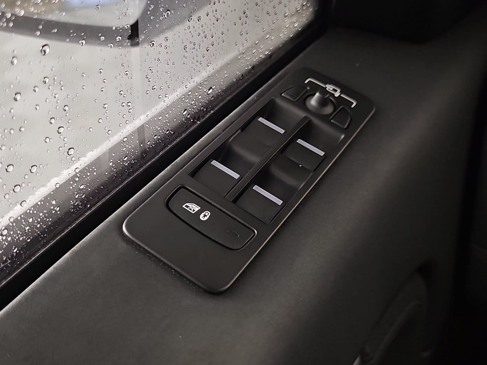 2020 Land Rover Discovery Sport S