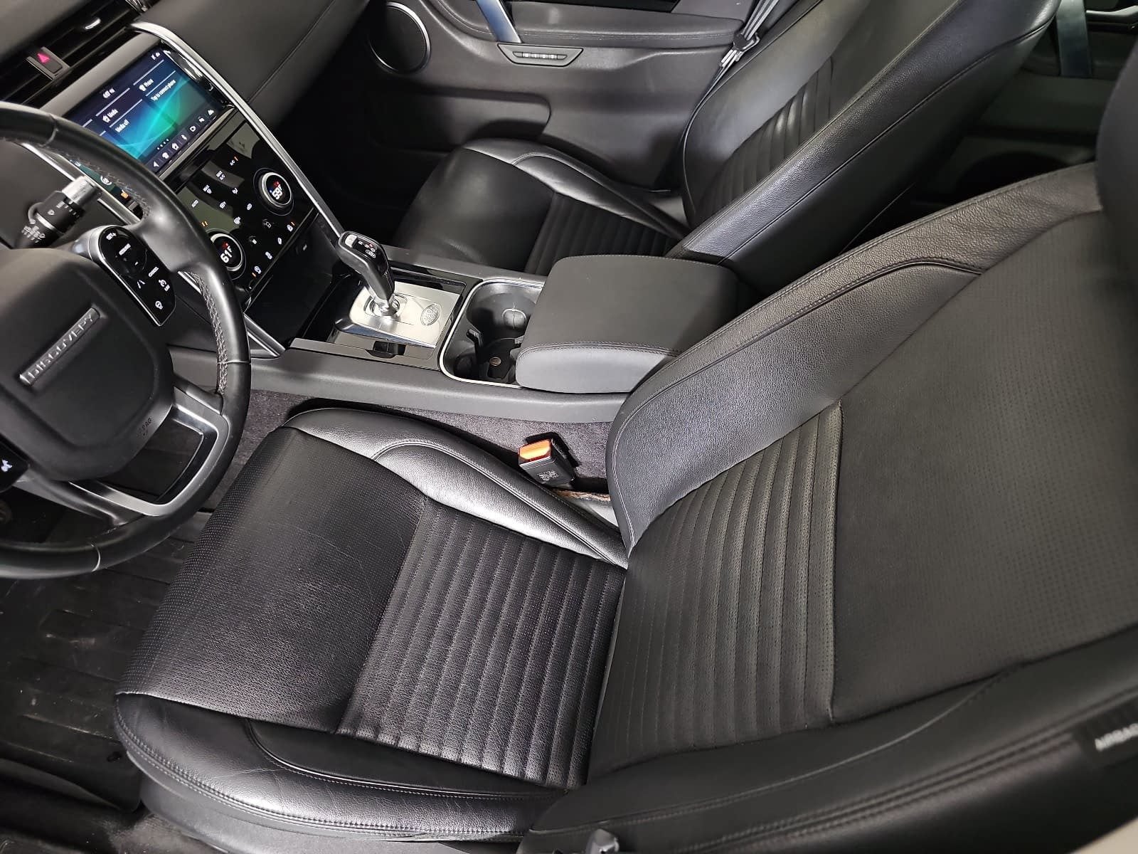 2020 Land Rover Discovery Sport SE