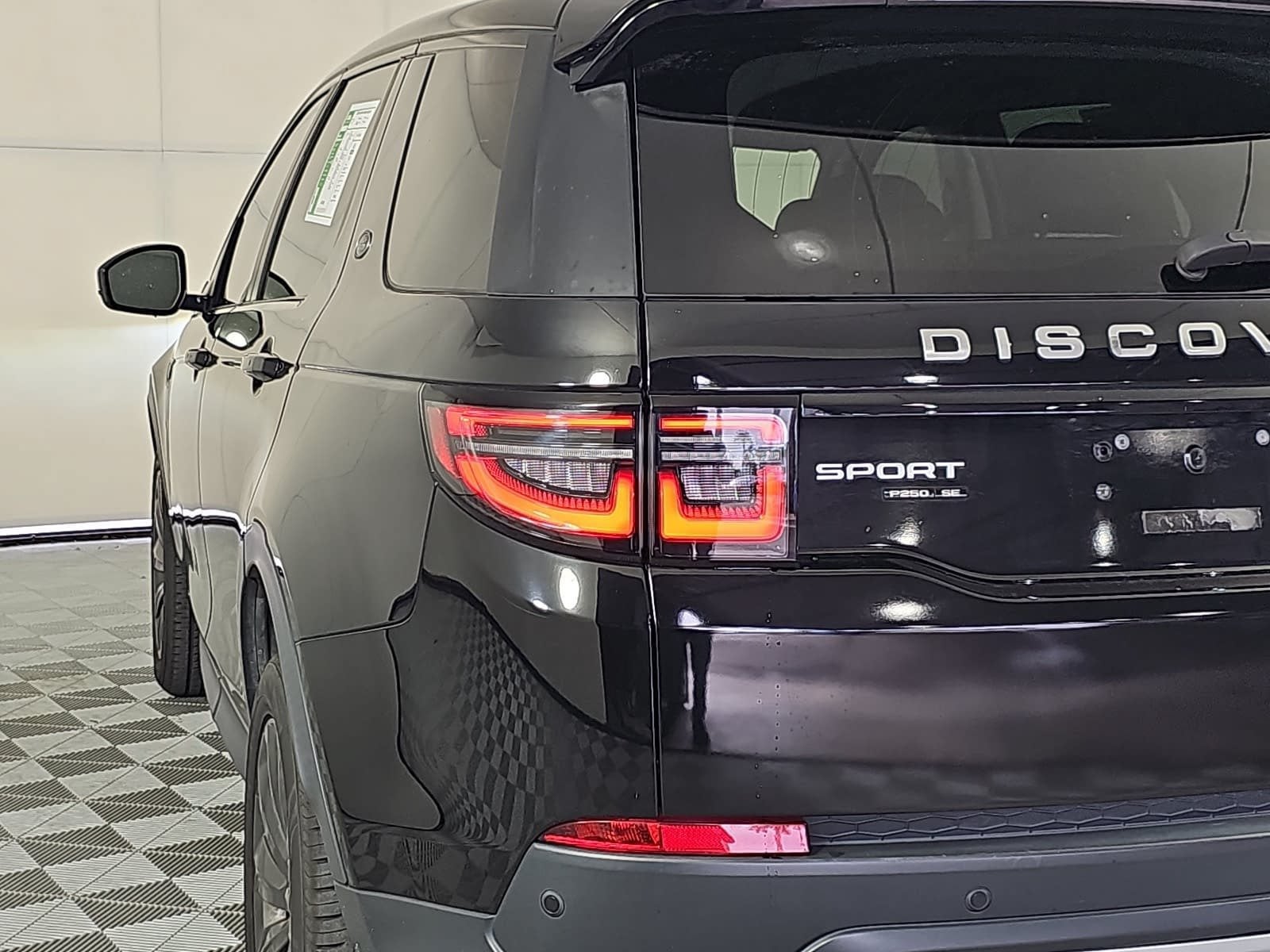 2020 Land Rover Discovery Sport SE