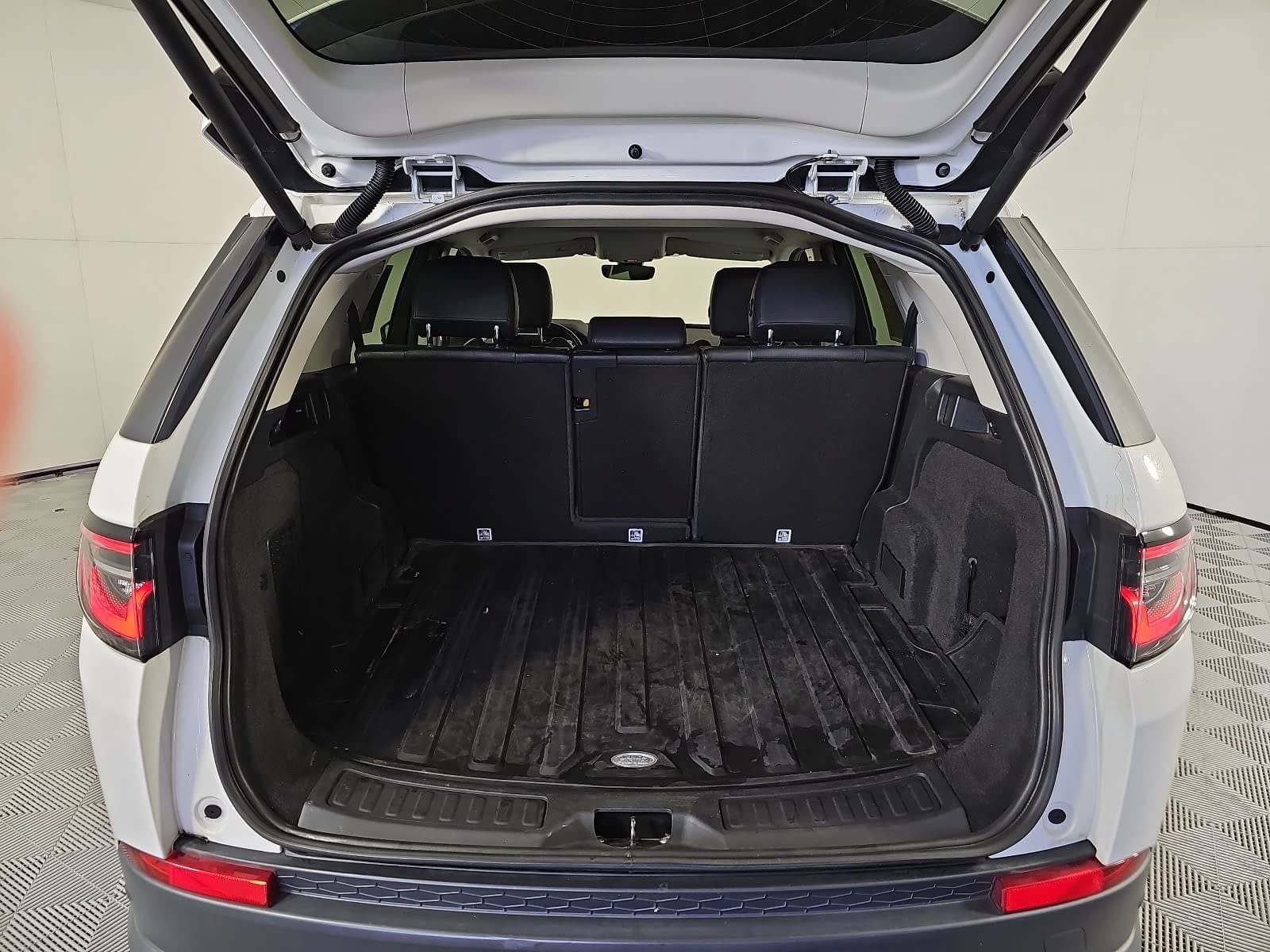 2020 Land Rover Discovery Sport SE