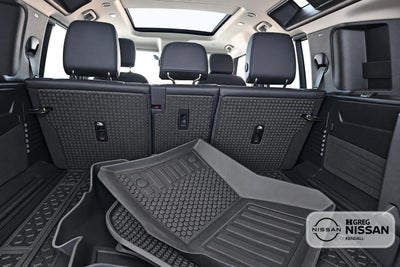 2022 Land Rover Defender 110 SE