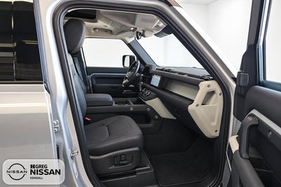 2022 Land Rover Defender 110 SE