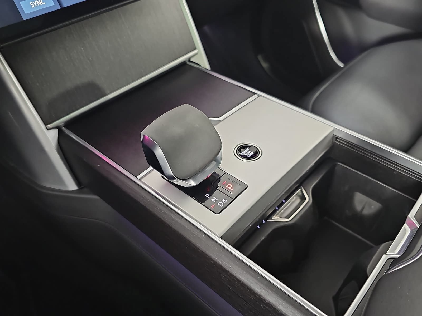 2024 Land Rover Range Rover SE