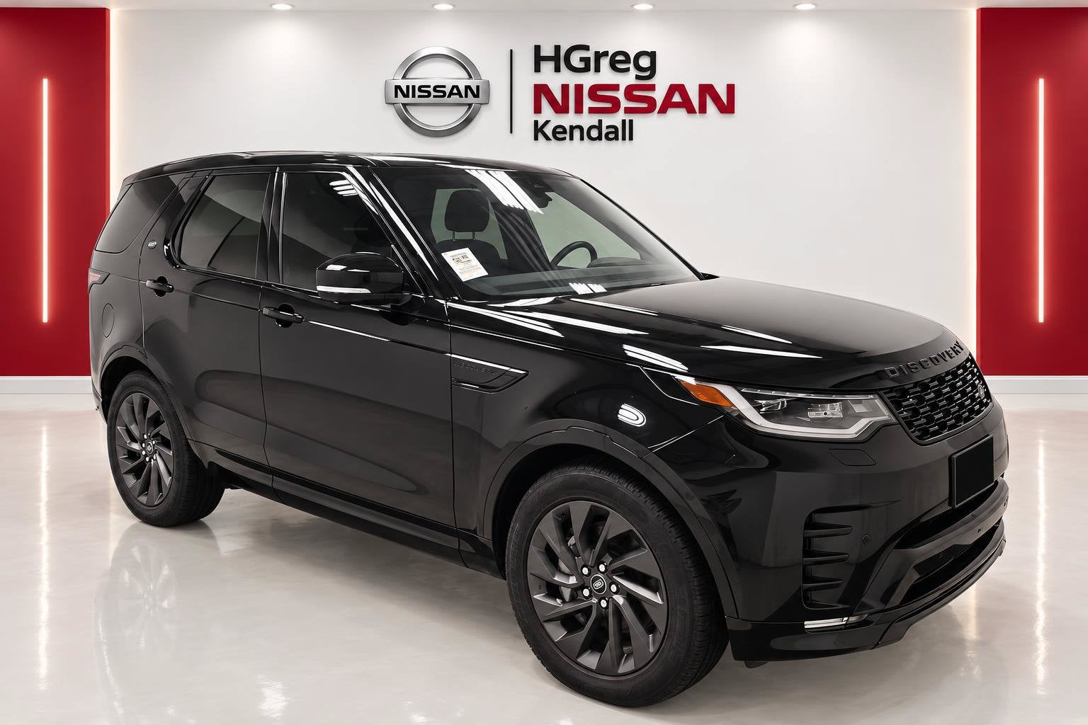 2023 Land Rover Discovery S R-Dynamic