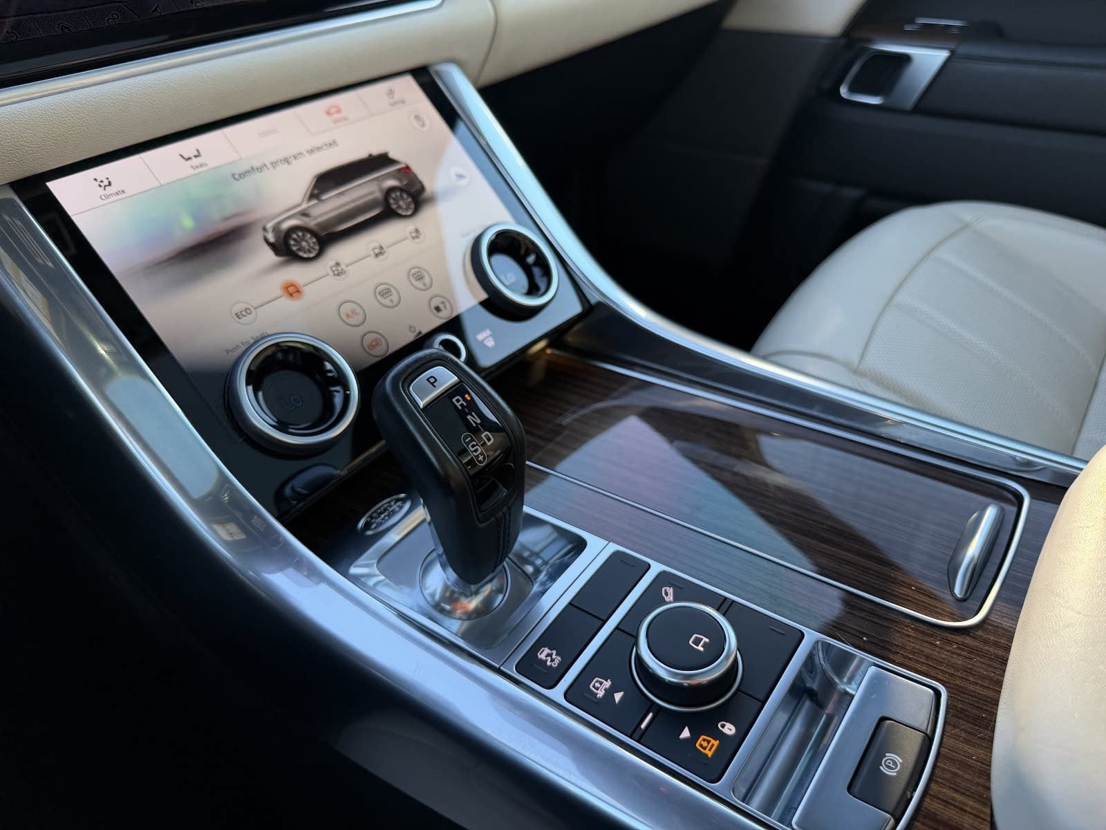 2020 Land Rover Range Rover Sport HSE