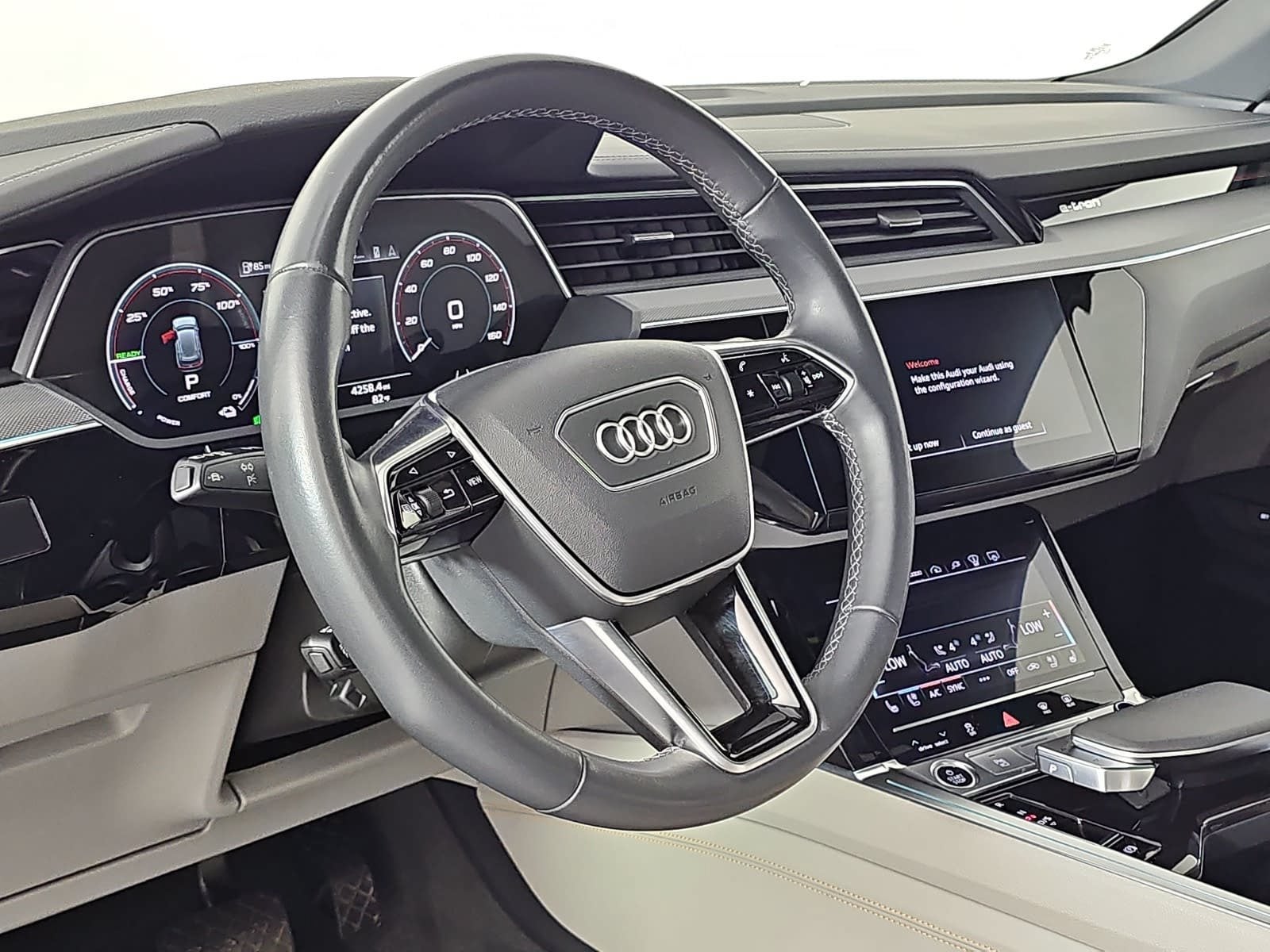 2024 Audi Q8 e-tron Prestige quattro