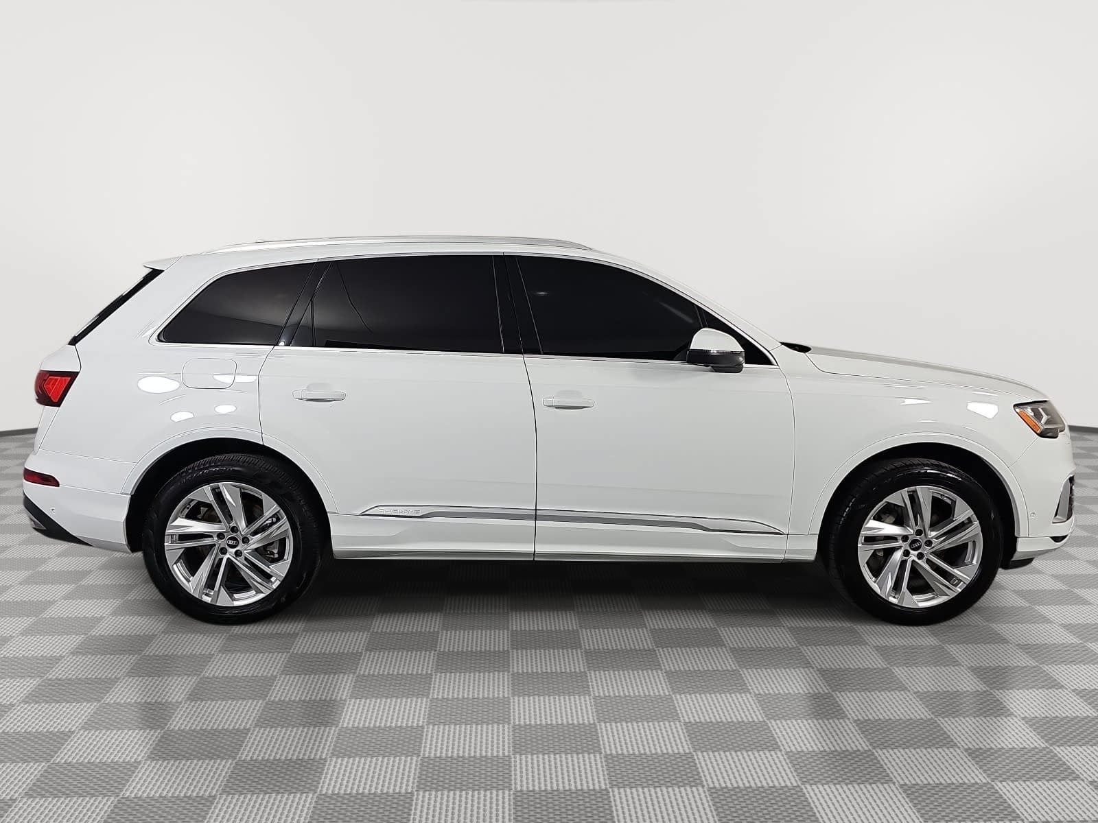 2022 Audi Q7 45 Premium quattro
