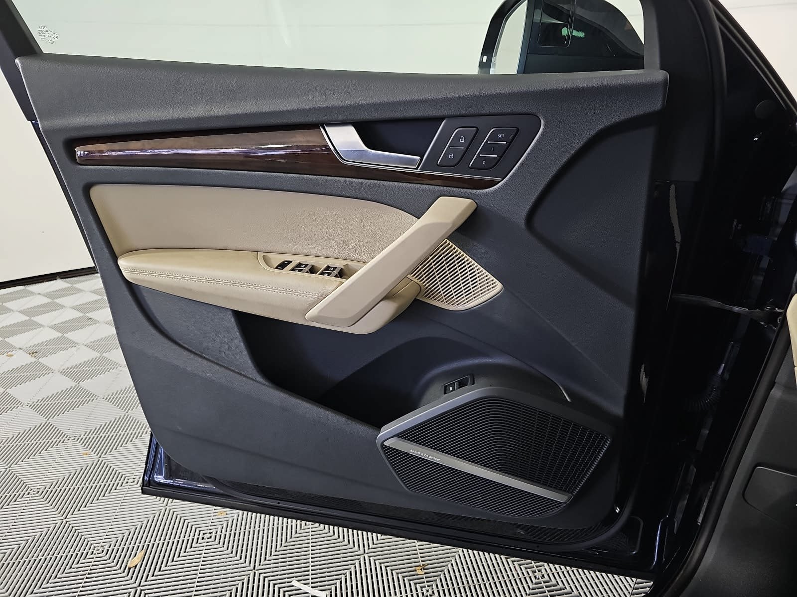 2020 Audi Q5 45 Premium Plus quattro