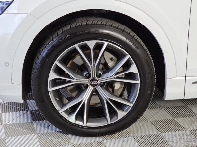 2023 Audi Q8 55 Premium Plus quattro