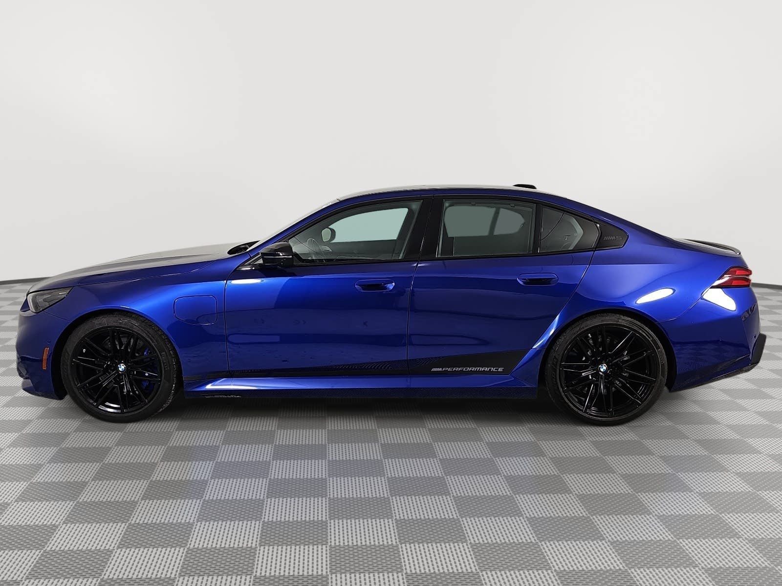 2025 BMW M5 Base