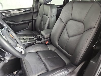 2020 Porsche Macan Base