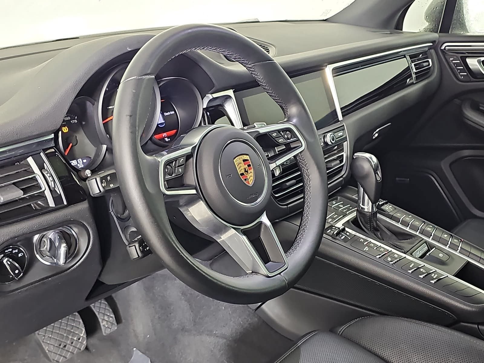 2020 Porsche Macan Base