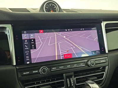 2020 Porsche Macan Base