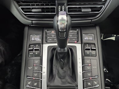2020 Porsche Macan Base