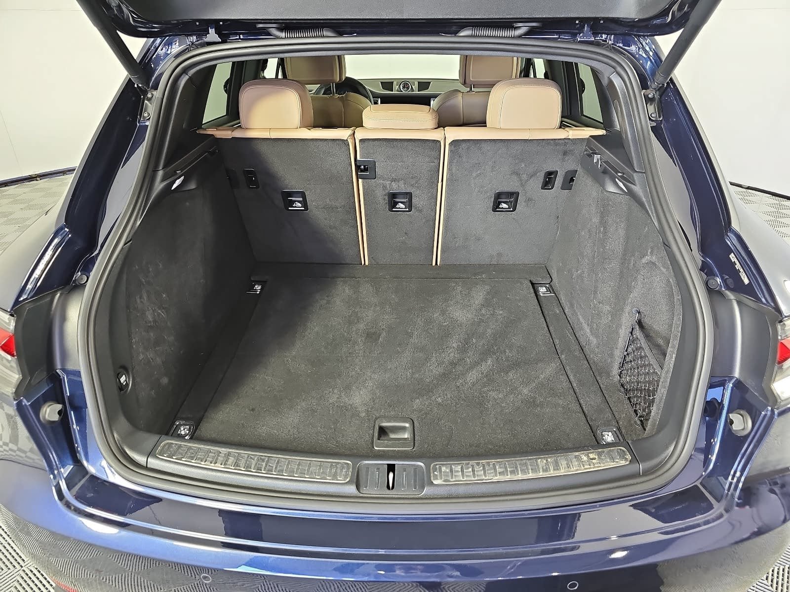2020 Porsche Macan Base