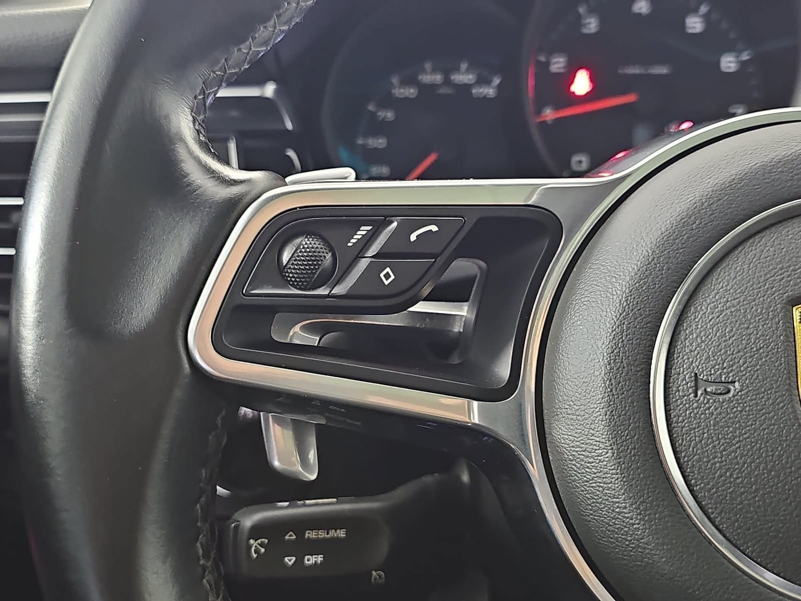 2021 Porsche Macan Base