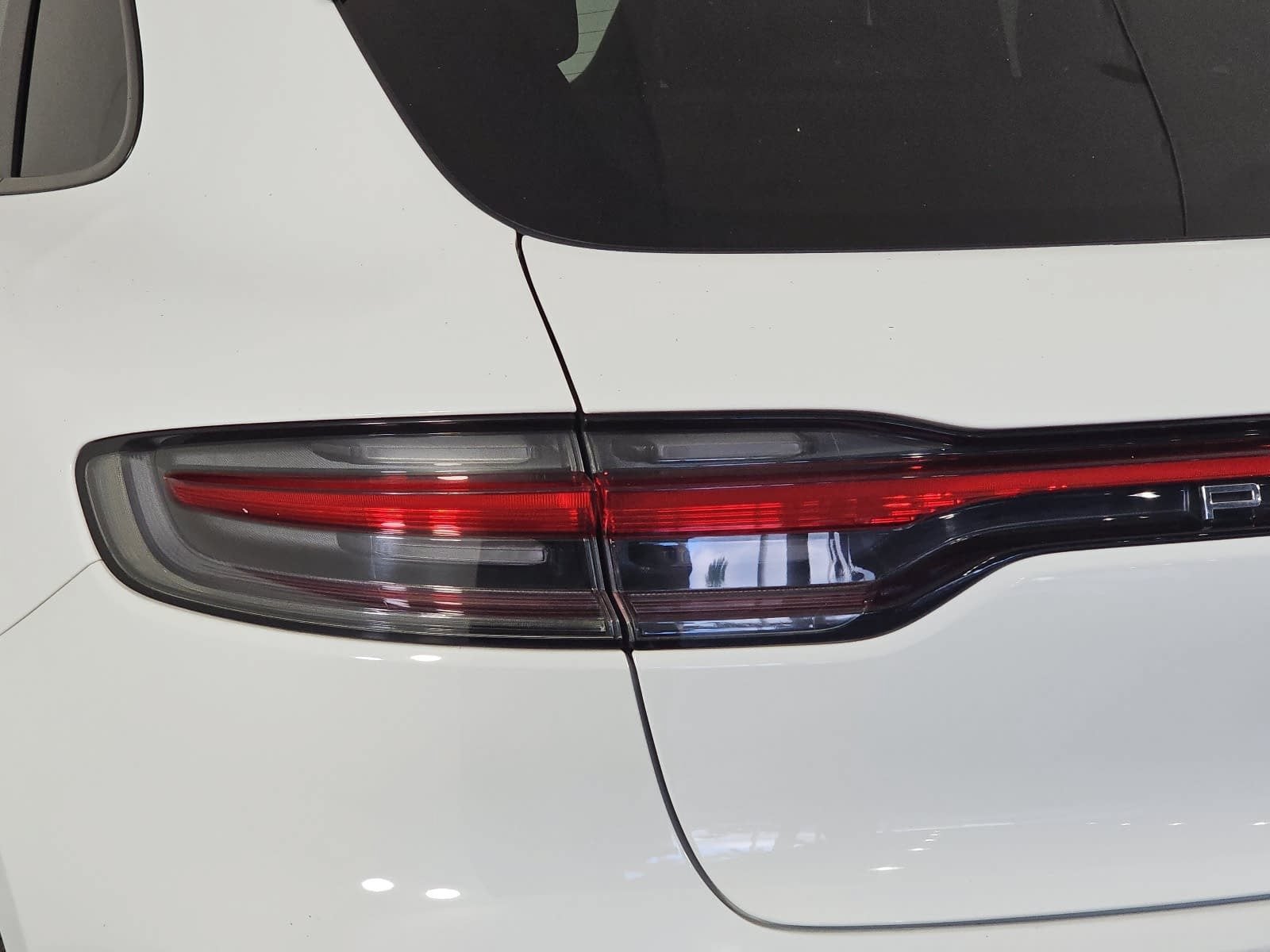 2021 Porsche Macan Base