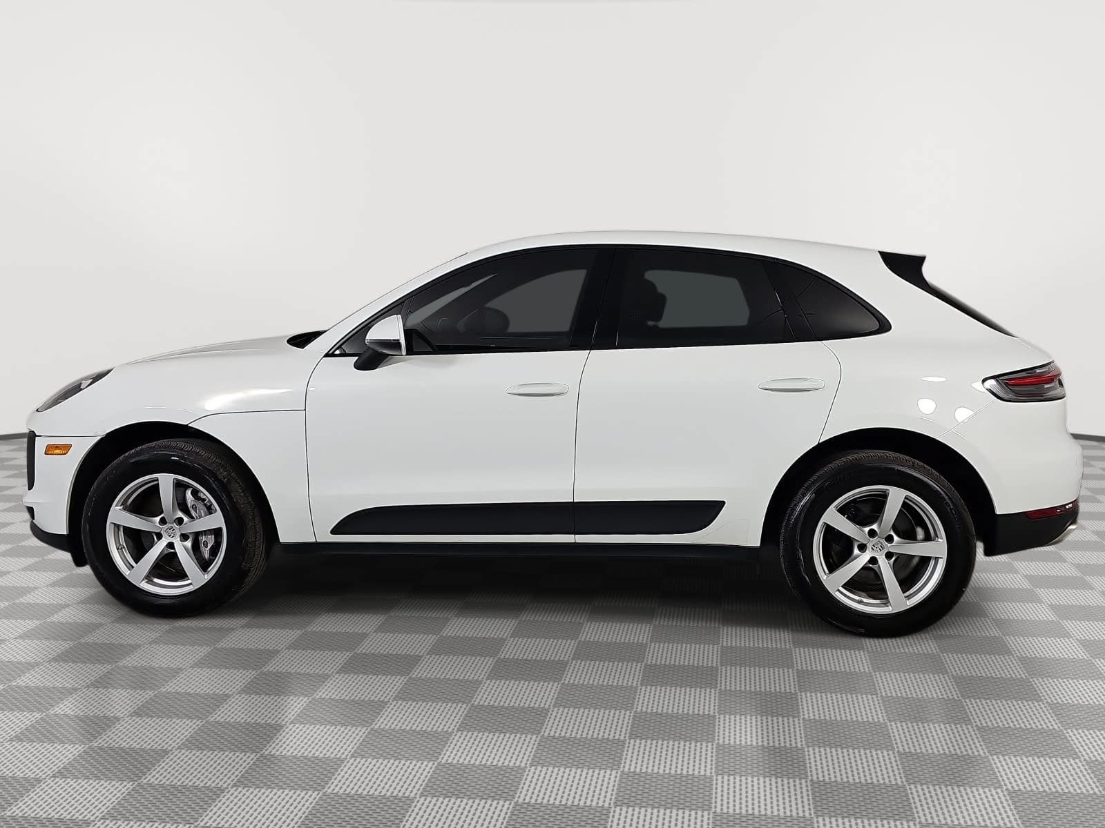 2021 Porsche Macan Base