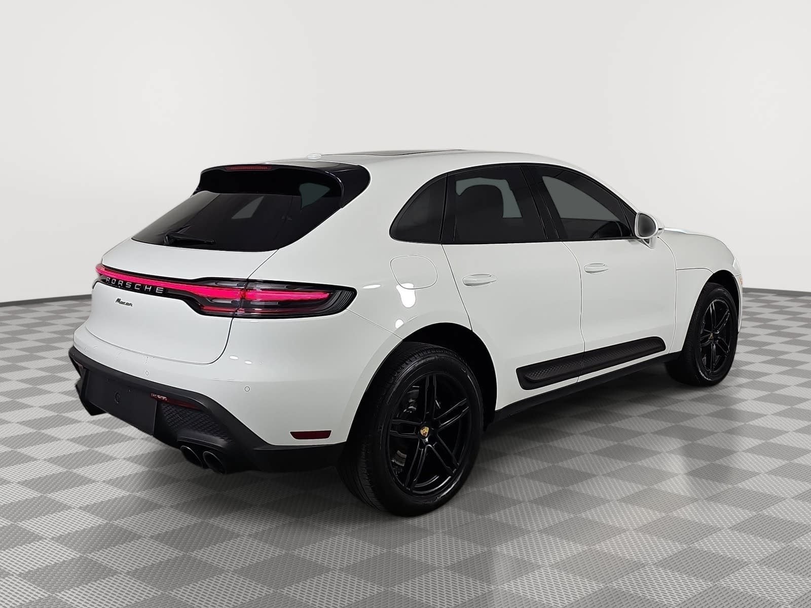 2022 Porsche Macan Base