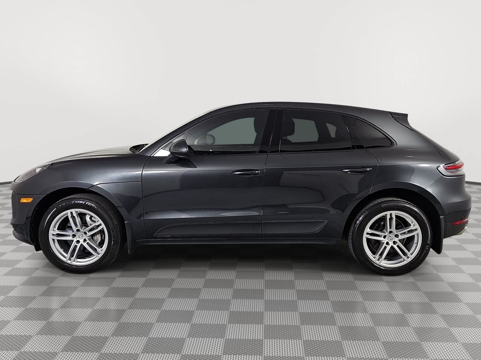 2021 Porsche Macan Base