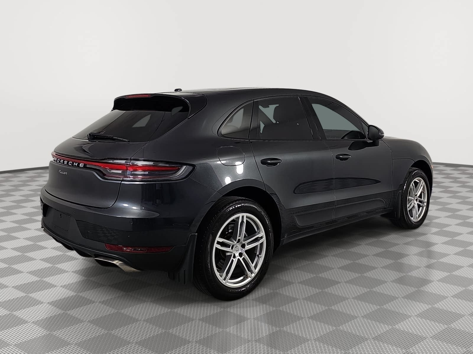 2021 Porsche Macan Base