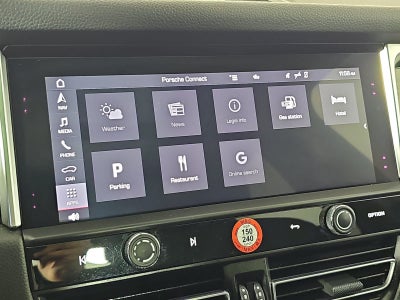 2023 Porsche Macan Base