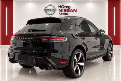 2023 Porsche Macan Base