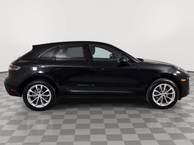 2023 Porsche Macan AWD