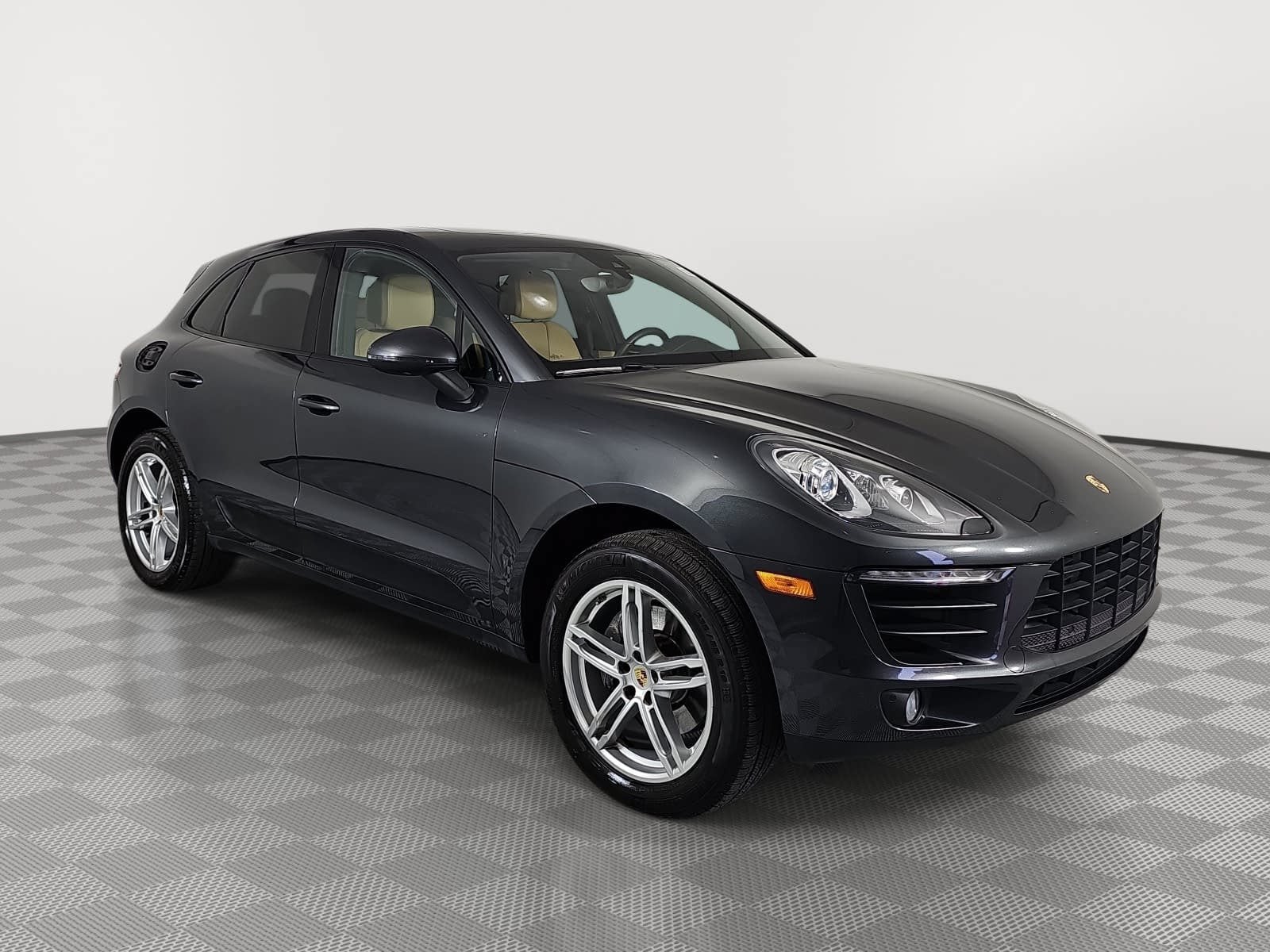2018 Porsche Macan Base