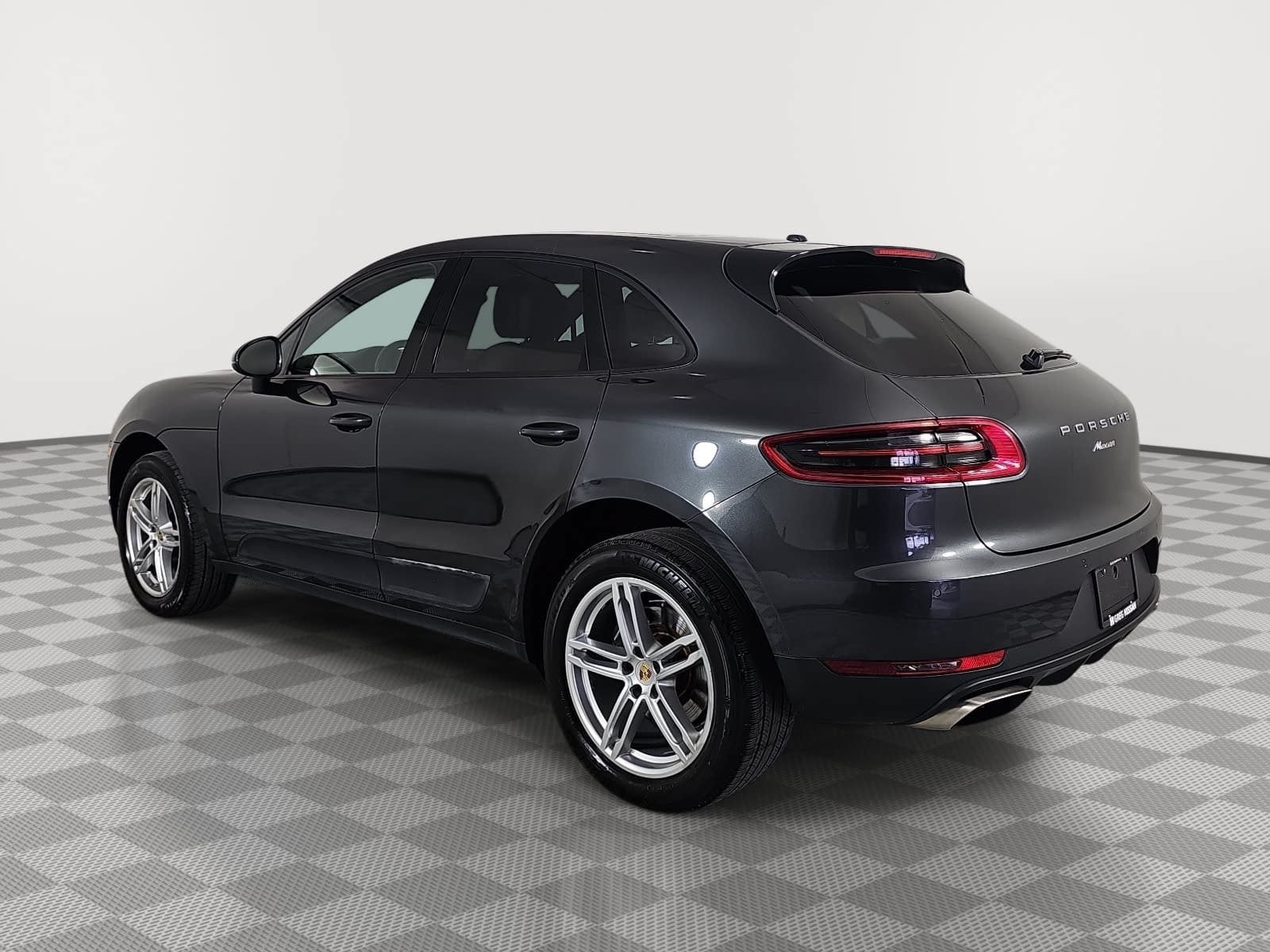 2018 Porsche Macan Base
