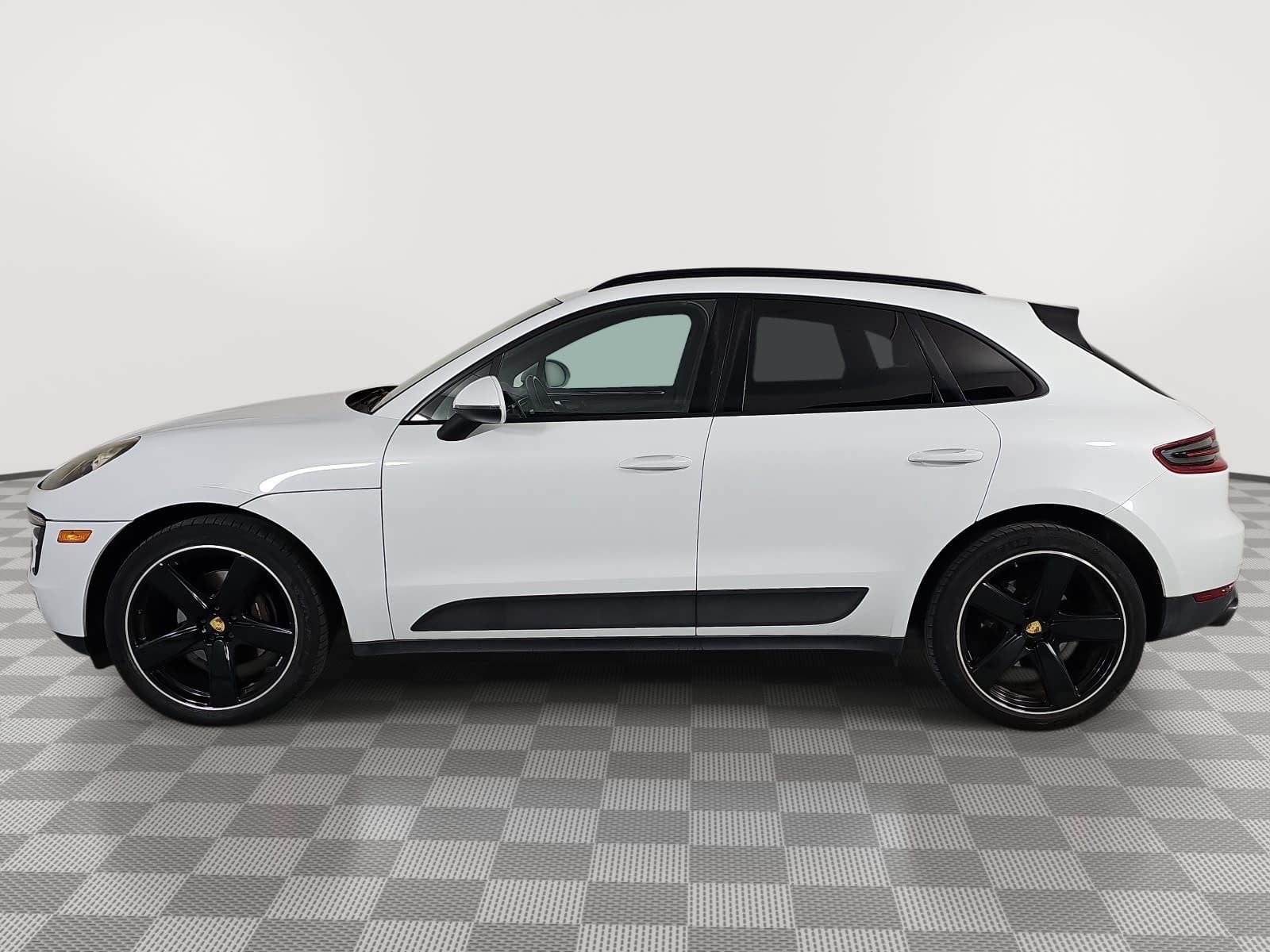 2018 Porsche Macan Sport Edition