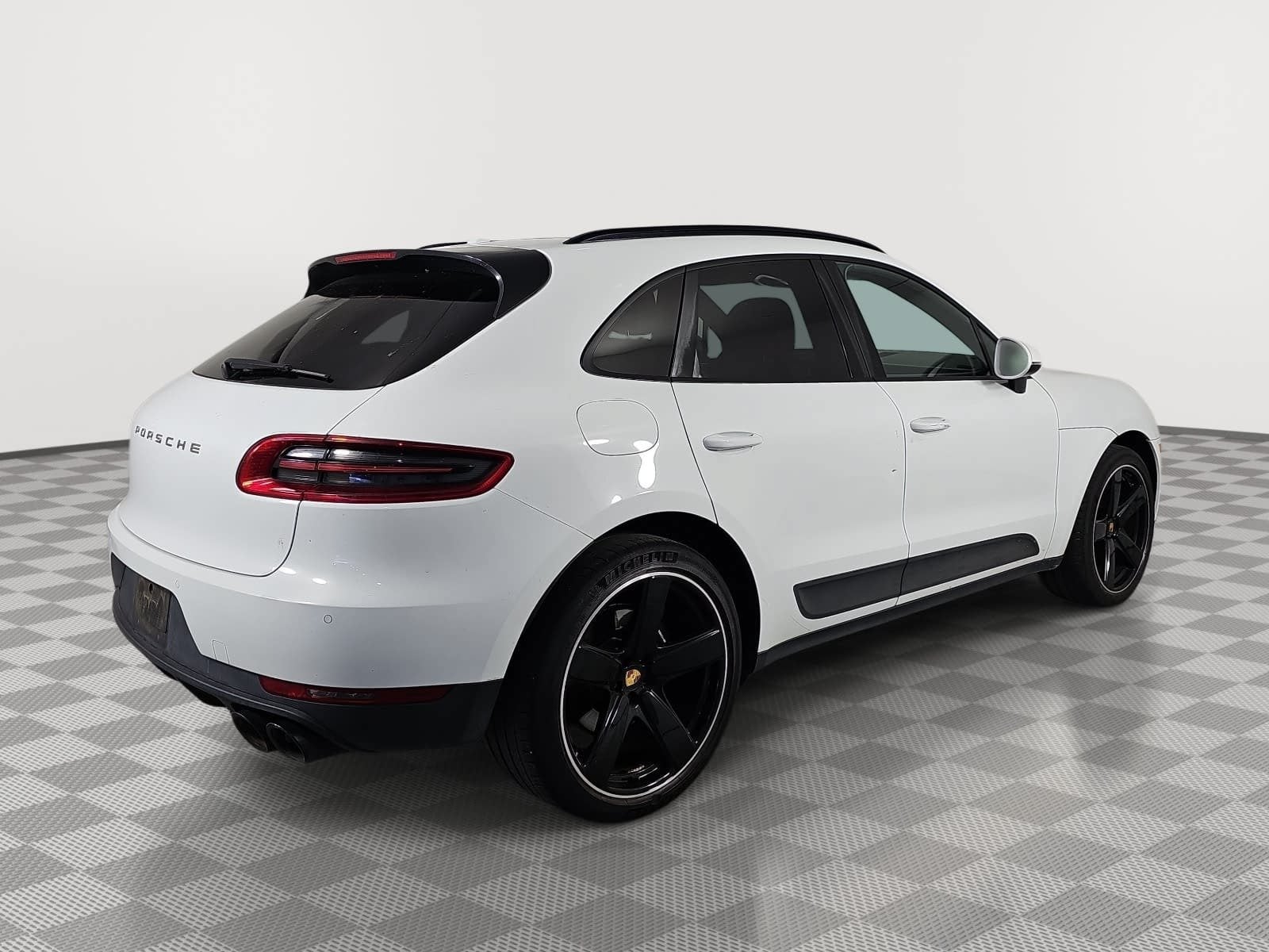 2018 Porsche Macan Sport Edition